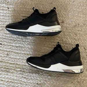 Guess Black Sneakers